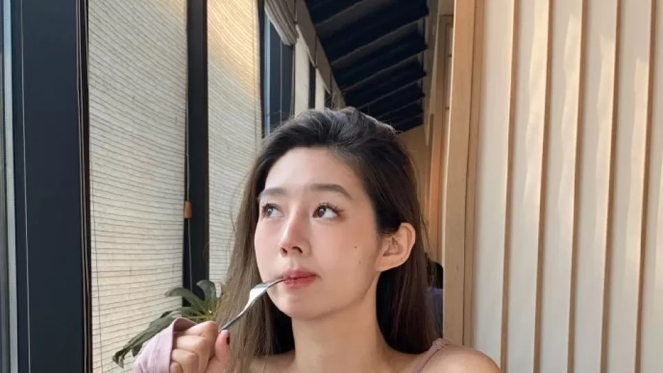 每日大瓜校园大赛9·每日精选聚集地·大摆锤大赛:视频小戏《照片一定要印大吗》播放预览封面